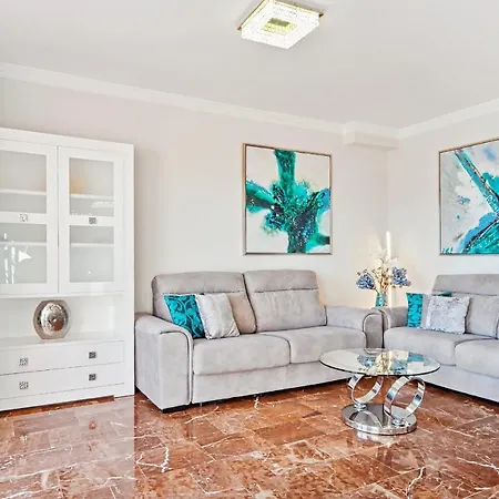 Gorgeous View Capitana Adeje 4bd/3bth +sauna 別荘 アデヘ