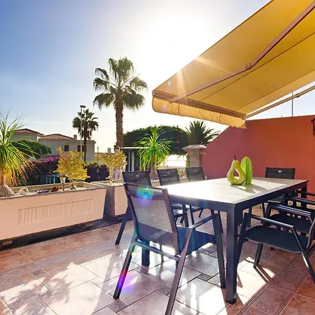 Gorgeous View Capitana Adeje 4bd/3bth +sauna * アデヘ