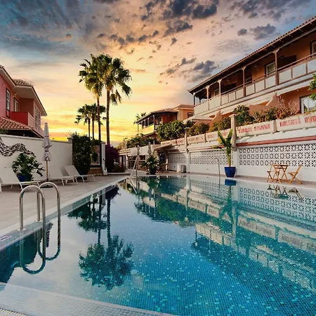Gorgeous View Capitana Adeje 4bd/3bth +sauna 別荘