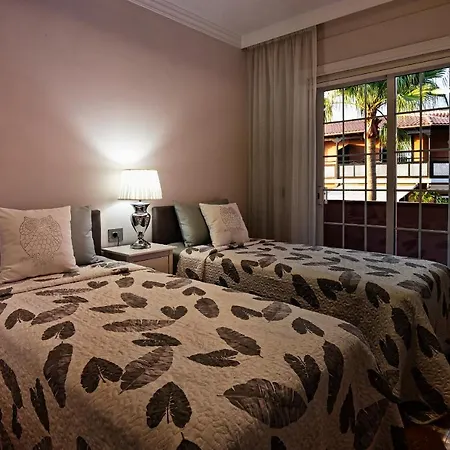 Gorgeous View Capitana Adeje 4bd/3bth +sauna アデヘ